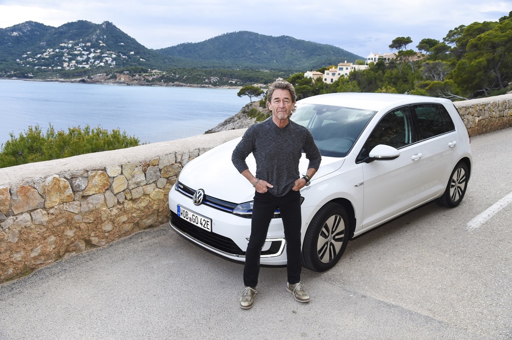 Internationale Fahrpraesentation des neuen Volkswagen  e-Golf, Golf GTE, Golf R, Golf R Variant auf der Insel Mallorca in Spanien am 05.04.2017