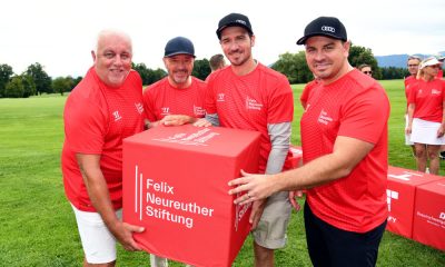 Spenden für den guten Zweck (von links): Robert Luebenoff, Christian Neureuther mit Felix Neureuther, Alexander Luebenoff im Golfclub Beuerberg.