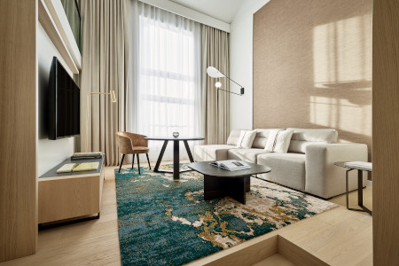 The Westin Grand Frankfurt bietet eine gehobene Duplex-Suite an.