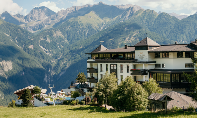 Blick auf das Schlosshotel Fiss