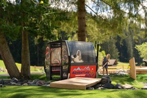 Eingebettet ins Bergpanorama – der Adventure Golf