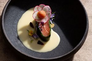 Winklers Küche stellt ländliche Produkte und natürliche Kräuter und Pflanzen in den Mittelpunkt.