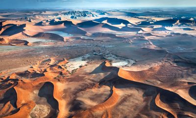Mit den neuen Flugrouten bewundern Gäste Namibias fantastische Landschaft von ganz oben