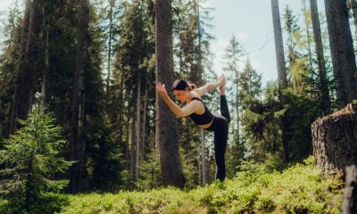 Yoga im Wald Forsthofalm