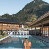 Infinitypool mit Bergblick ©