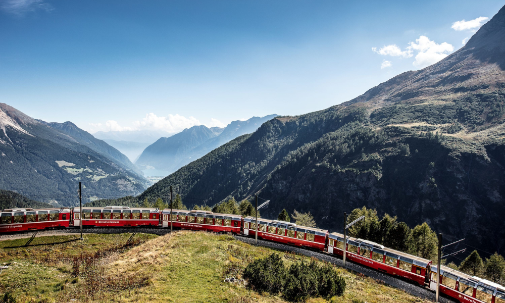 Bernina Express in Alp Grüm ©Rhätische Bahn
