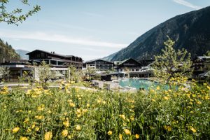 Mit Blick auf die Mayrhofener Hausberge neue Kraft tanken