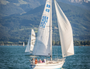 Der Chiemsee bietet tolle Möglichkeiten zum Ausprobieren neuer Wassersportarten © Chiemsee-Alpenland Tourismus, Thomas Kujat