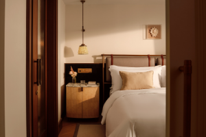 The St. Regis London Junior Suite ©Marriott International
