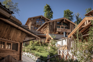 Außenaufnahme Chalets © Bergdorf Prechtlgut