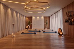 Das Edelweiss Mountain Resort - Yoga Raum ©Matthias Dengler