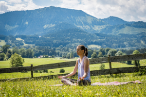 Im Chiemsee-Alpenland können Gäste sich bewusst Zeit für sich selbst nehmen © Chiemsee-Alpenland Tourismus, Thomas Kujat