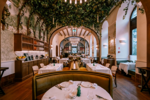 Restaurant Budapest ©Marriott International