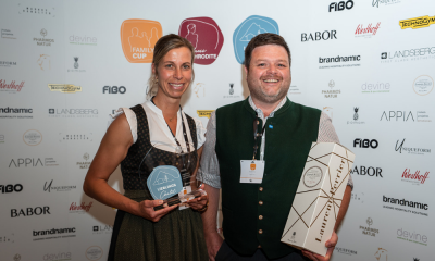 Lieblings Chalet Award 2026 für Albert und Sonja Gilb - Gastgeber der Alpzitt Chalets ©Markus Ranalter