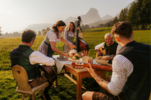 Regionale Schmankerl und traditionelle Spezialitäten gehören zum Salzburger Bauernherbst ebenso dazu wie Musik und Brauchtum. © Salzburger Land Tourismus