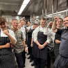 Sternekoch Maximilian Moser und sein Team vom Gourmetrestaurant Aubergine dürfen auch 2026 über einen der begehrten MICHELIN-Sterne jubeln ©Hotel Vier Jahreszeiten Starnberg