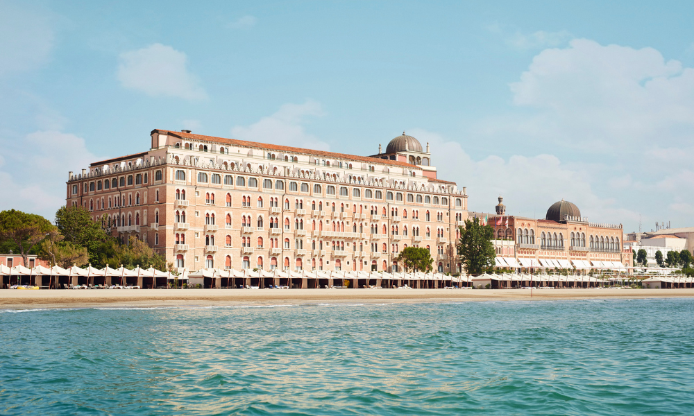 Hotel_Excelsior_Venice_Lido_Resort_Aussenansicht.png