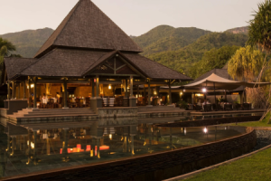 Constance-Ephelia-Restaurants_and_Bars-Corossol_Restaurant.png