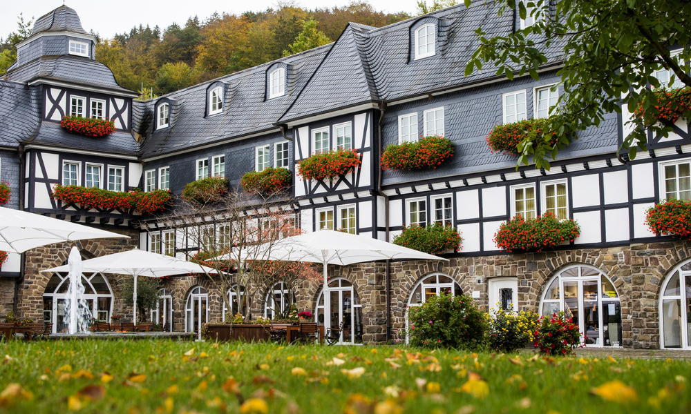 Aussenansicht_Hotel_Deimann.png