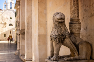 Löwe_Kathedrale_Sibenik.png