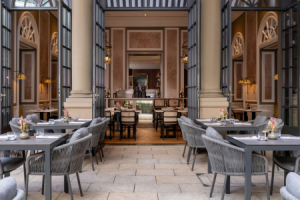 Icon_Frankfurter_Hof_F_and_B_Francais_Terrasse.png